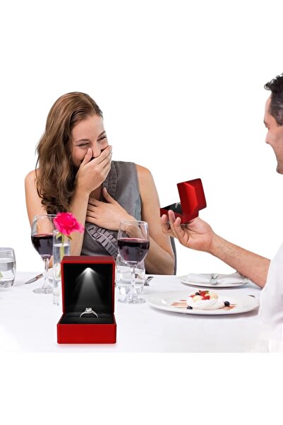 OEM Red box with LED 5.8cm x 6.3cm x 5 cm, designed for special occasions