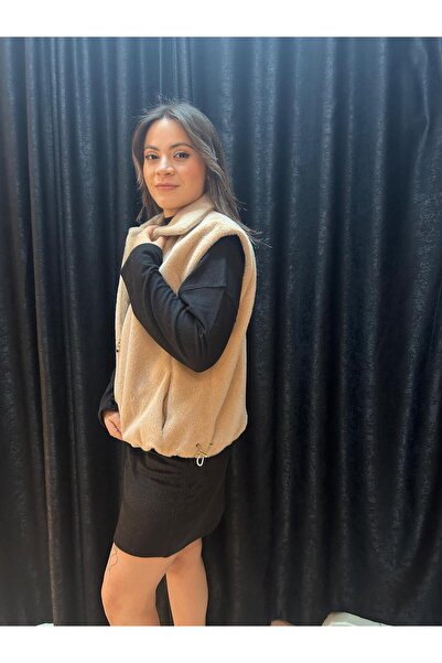 Woow Vest with Elasticated Collar