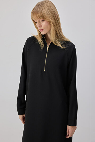 Touché Privé Flat Cut Dress with Zipper