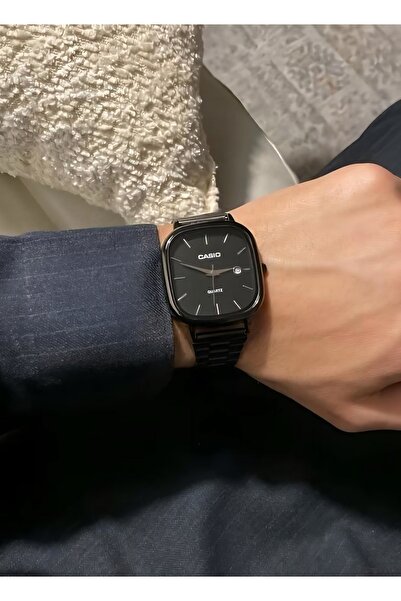 cs Classic Couple's Wristwatch