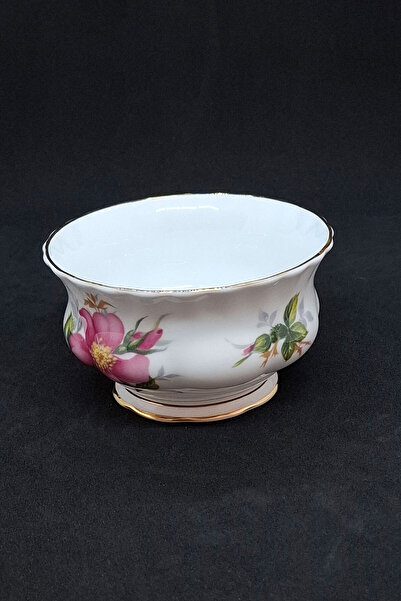 Royal Albert Prairie Rose Bone China Antique Porcelain Sugar Bowl/Cookie Bowl 150 ml