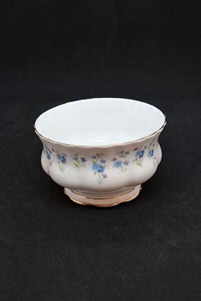 Royal Albert Memory Lane Bone China Antique Porcelain Sugar Bowl/Teacake Bowl 150 ml