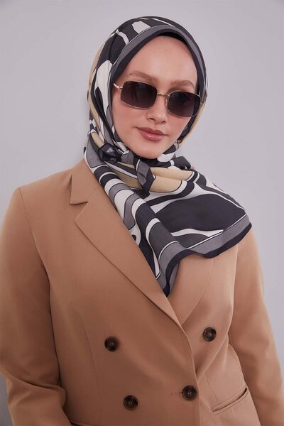 Levidor Gray Wavy Aura Scarf