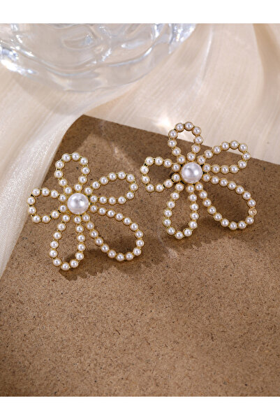 Take Two By Styli Faux Pearl Floral Earrings