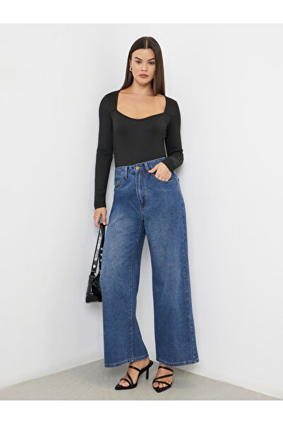 Styli Mid Wash Wide Leg Jeans