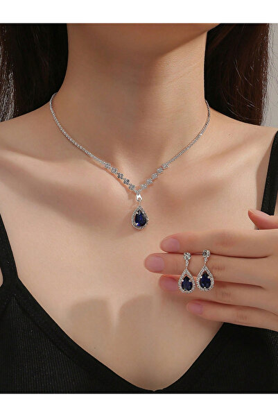 Take Two By Styli طقم قلادة وأقراط مزينة بأحجار الراين