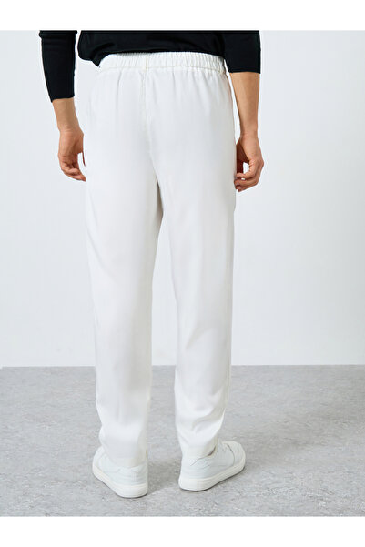 Take Two By Styli Men Solid Slant Pocket Straight Leg Pants