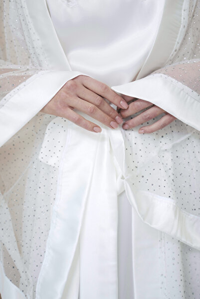 Mita Concept White Shiny Bat Sleeve Kimono
