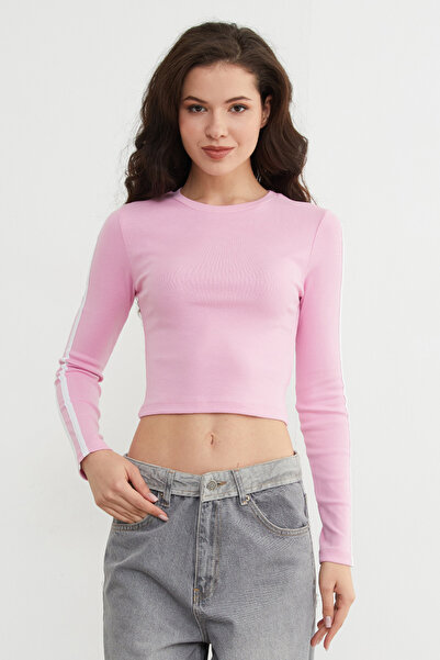 Fulla Moda Crew Neck Sleeves Piped Detail Crop Body