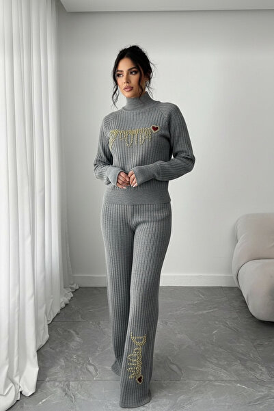 NEWCO material reiat Set de două piese din tricot cu jumătate de guler, brodat cu perle texturate - gri