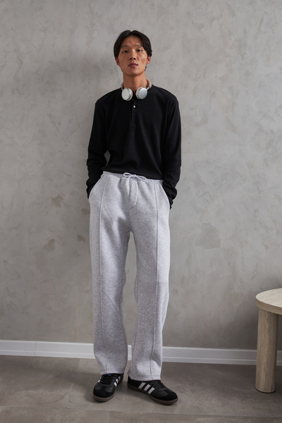 HYMAN Men's Baggy Sweatpants with Front Stitching Detail