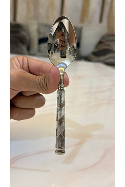 Palaces Silver dinnerware sets (spoons, forks, and knives)