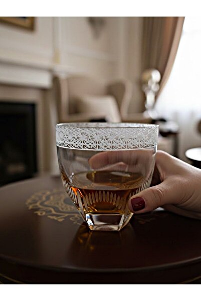 DECOSTYLE Japanese Star Patterned Corner Whiskey Glass |   100% Handmade with Special Decoration – Single Collectible Piece