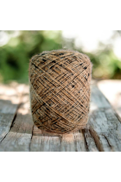 Kırlangıç خيوط الحياكة اليدوية بتصميم مزيج من كيد موهير والحشرات 170 جرام