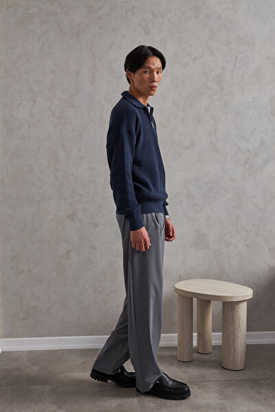 HYMAN Men's Oversized Sweater with Zipper at the Neck