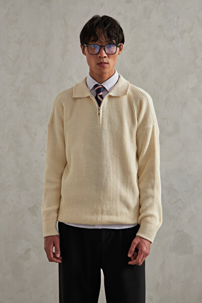 HYMAN Men's Oversized Sweater with Zipper at the Neck