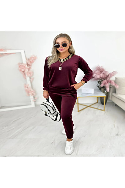 NOVALİA COOL Elegant Two-Piece Tracksuit with Neckline Detail and Modern Cut