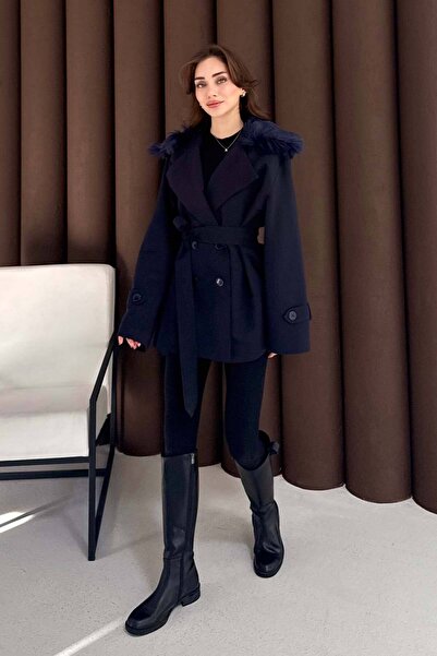 Melike Tatar Короткий тренч з хутром 32-3723