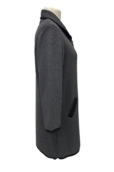 Giyinen Mağazaları Selda Turn-Down Collar Geometric Pattern Buttoned Double Pocket Winter Cardigan