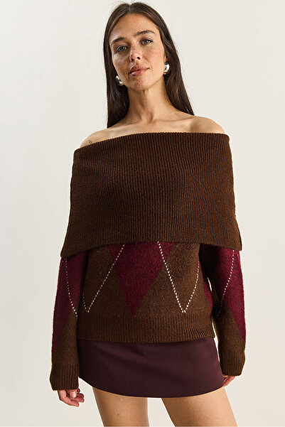 Bianco Lucci Women's Madonna Collar Diamond Pattern Knit Sweater 20251082