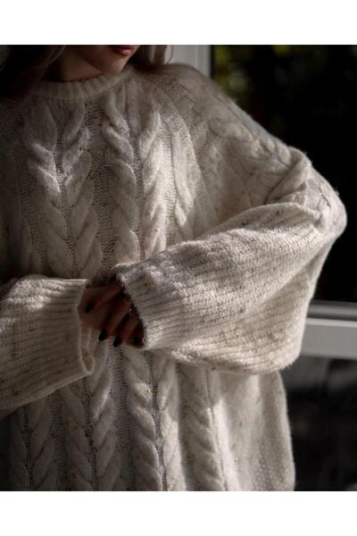 Lavanta Tekstil Hair Braid Pattern Glitter Detailed Oversized Sweater