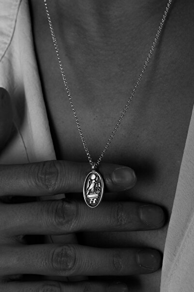 Ricco Jewellery 925 Ayar Gümüş Oksitli Oval Hiyeroglif Dodge Kolye