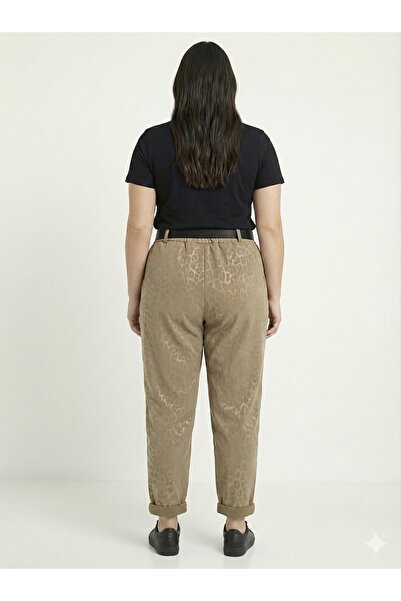 della moor Women's Italian Wide Fit Belted Leopard Print Matte Faux Leather Trousers