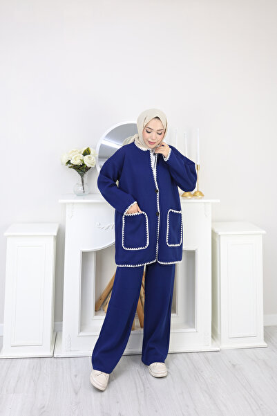 sorisso Embroidered Knitwear Set