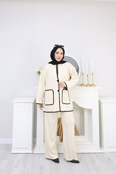 sorisso Embroidered Knitwear Set