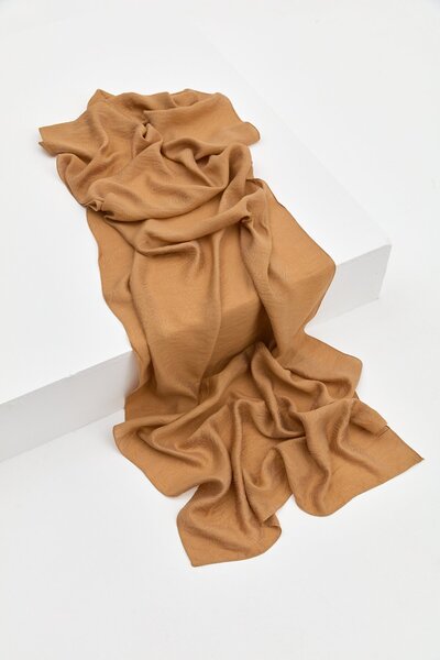 Nihan Tuğba Zebra Desen Şal Camel