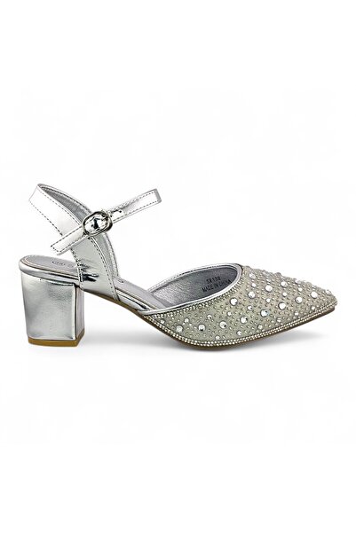 Sunrise حذاء بكعب وحزام للكاحل مزين باللؤلؤ