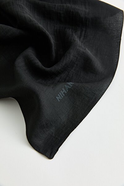 Nihan Geometrik Desen Jakar Eşarp Siyah