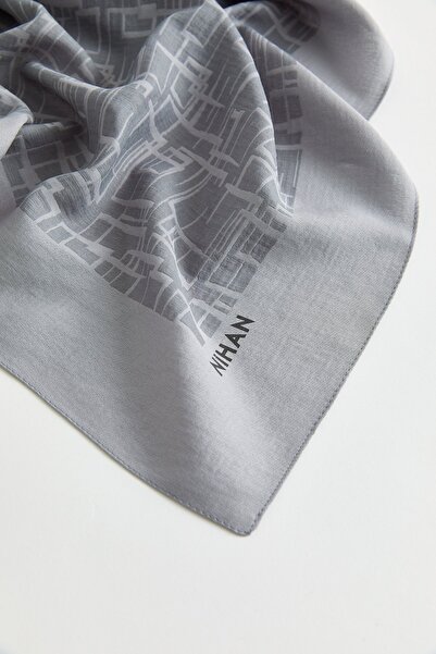 Nihan Geometrik Desen Jakar Eşarp Gri