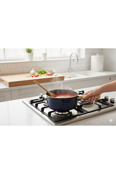 Madame Coco Bonneville Sauce Pot