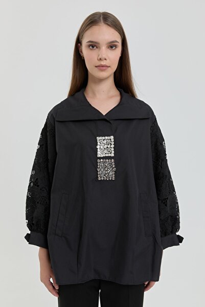 Nihan Kolu Dantelli Kare Taşlı Tunik Siyah