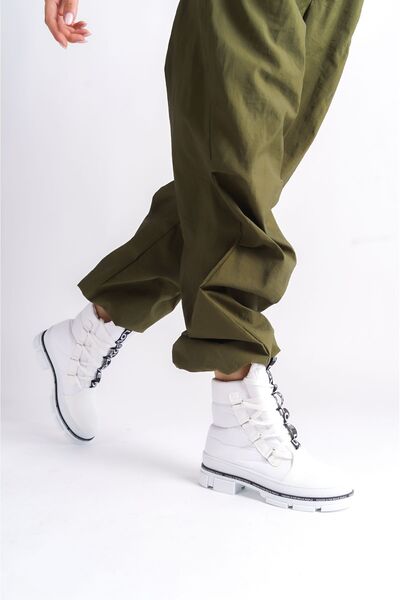 Redoxy Women's Parachute Fabric Non-Slip Sole Text Printed Lace-Up Snow Boots