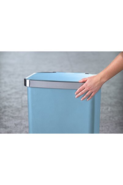 FACKELMANN Trash can, SEATTLE, 45L, with pedal, for kitchen or commercial spaces