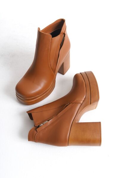 Redoxy Women's Special Design Platform Heeled Cross Zipper Tan Boots