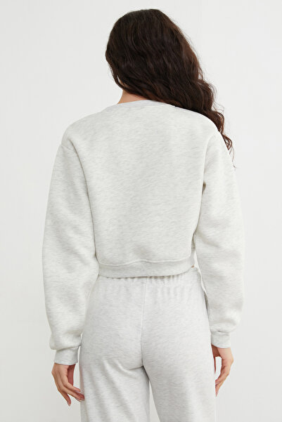 Fulla Moda 3 Thread Crop Sweatshirt with Heart Accessories