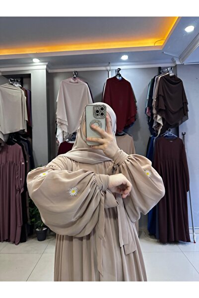 Yüsra Collection طقم فستان ليزا مطرز بالبابونج وتنورة قصيرة منفوشة مكون من قط...