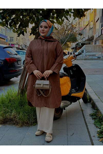 İLGEN TEKSTİL Hooded Pocket Button Detailed Lightweight Quilted Coat