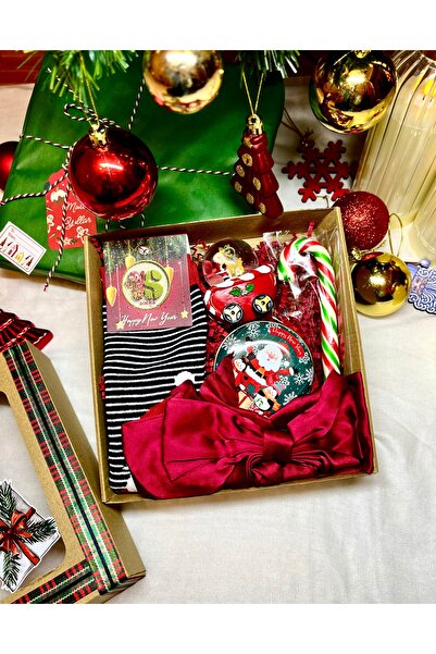 FloresDeCarnaval Yılbaşı Özel Premium Hediye Paketi 🎁🎄– Kokulu Mum, Çorap, ...