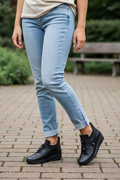 Ayzen Konay ayz ortopedik kısa yarım bot ayakkabı