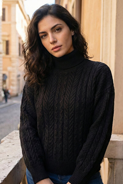 LAREON سترة تريكو قصيرة ذات ياقة عالية ونمط مضفر للنساء باللون الأسود MJN2017