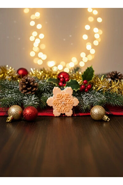 Herum Snowflake scented candle, HANDMADE, soy wax, cotton wick, 7.5 cm