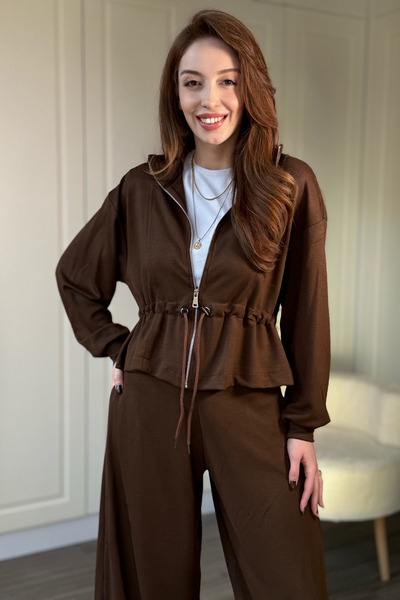 Dilay Gökoğlu Butik Σετ καφέ παντελόνι με φαρδιά μέση λεπτομέρεια με σούρες από ύφασμα Modal