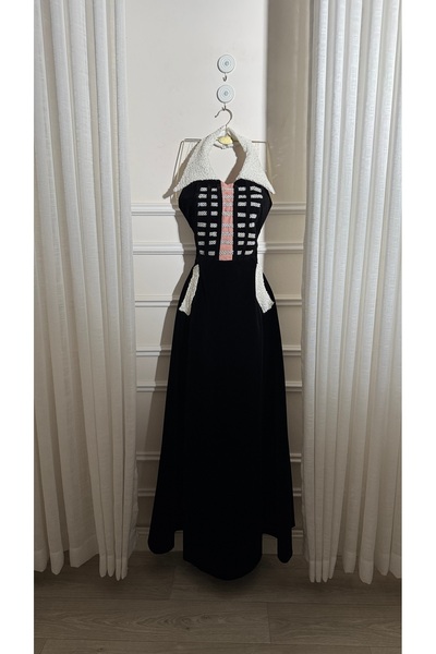 Sab Sab Velvet dress with a winter collar