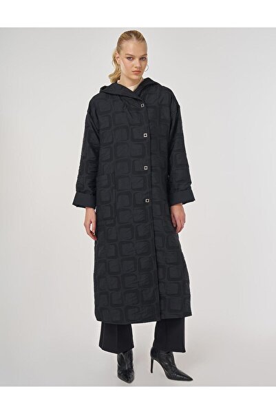 Kayra Patterned Wear and Go Black