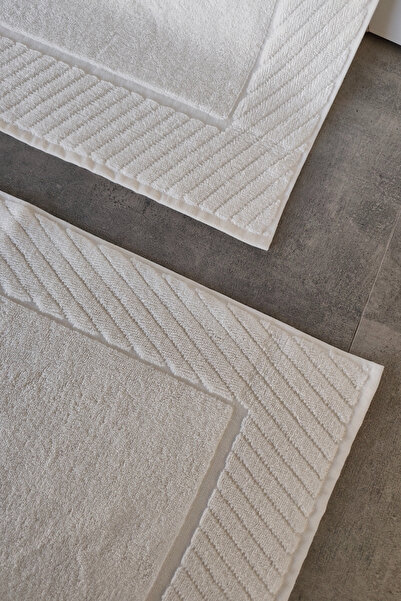 Sevim Set of 2 Diagonal Striped Foot Towels - 100% Cotton Towel Set - 50X70 cm - Cream