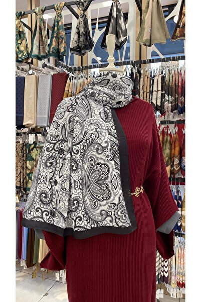 KUQOS Vintage Pattern Shawl Black